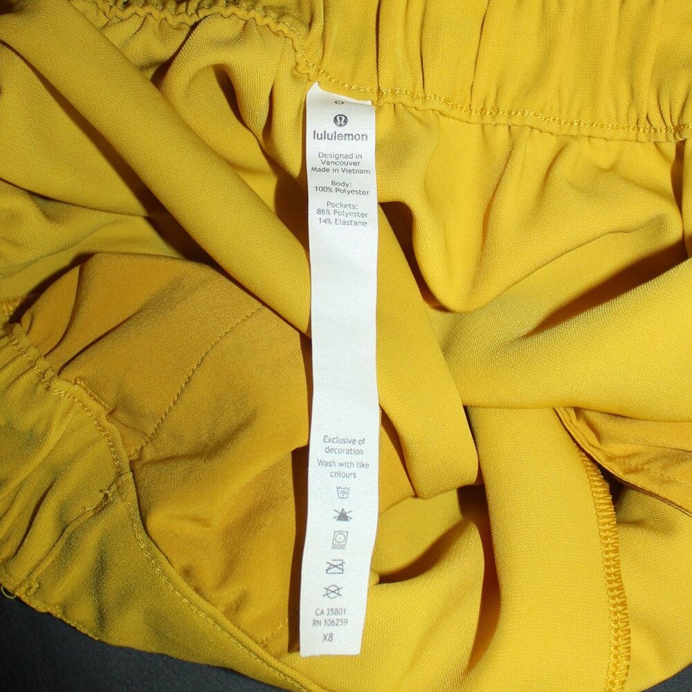 Lululemon Noir Short Honeycomb color with waist size 6 - Picture 5 of 7